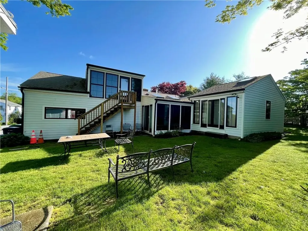 47 Burbank Avenue Narragansett RI 02882