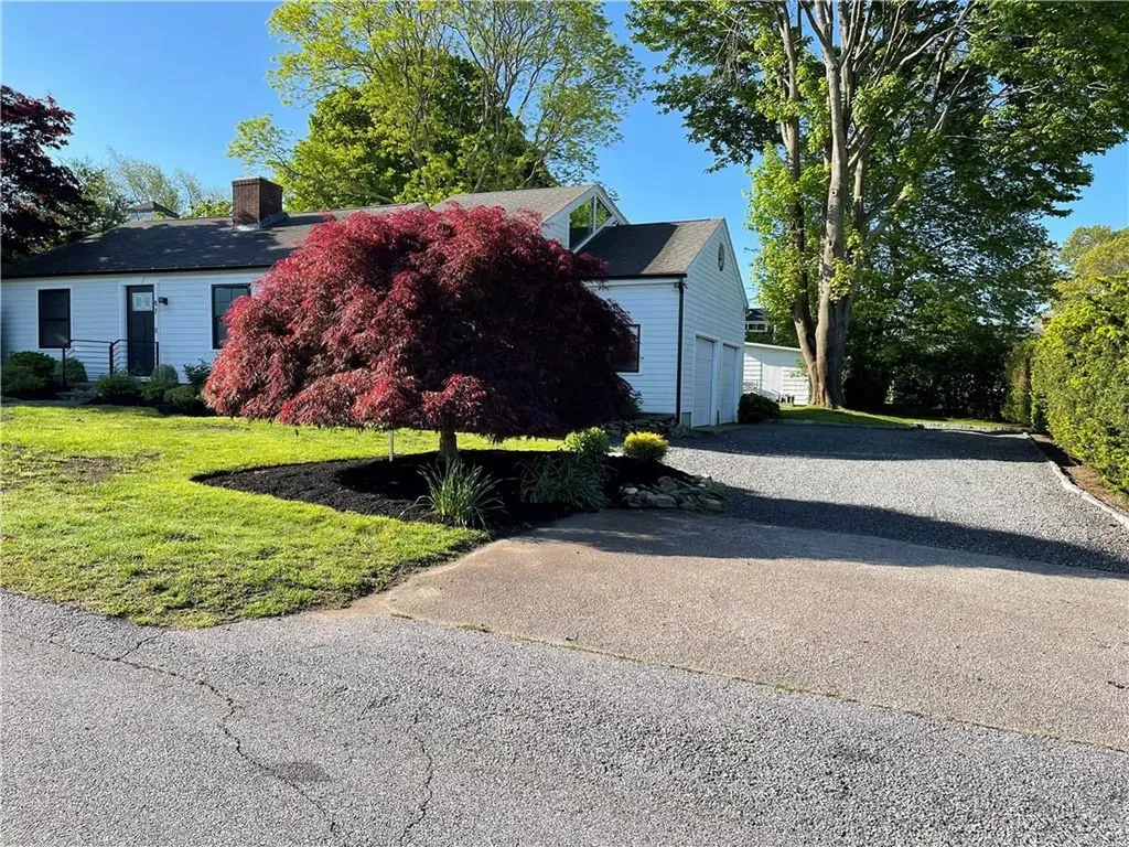 47 Burbank Avenue Narragansett RI 02882