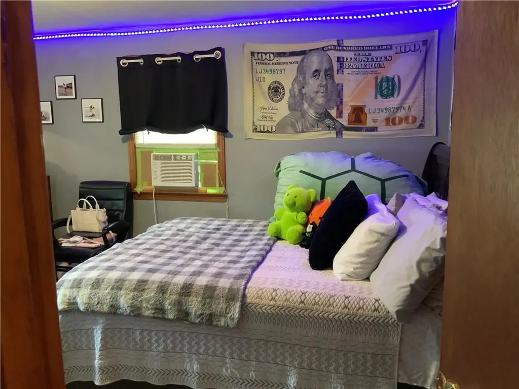 25 Overhill Road Warren RI 02885