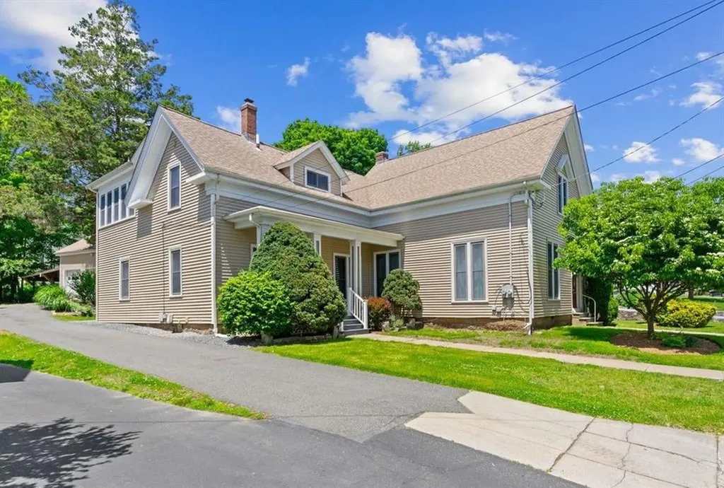 58 Summer Street Woonsocket RI 02895