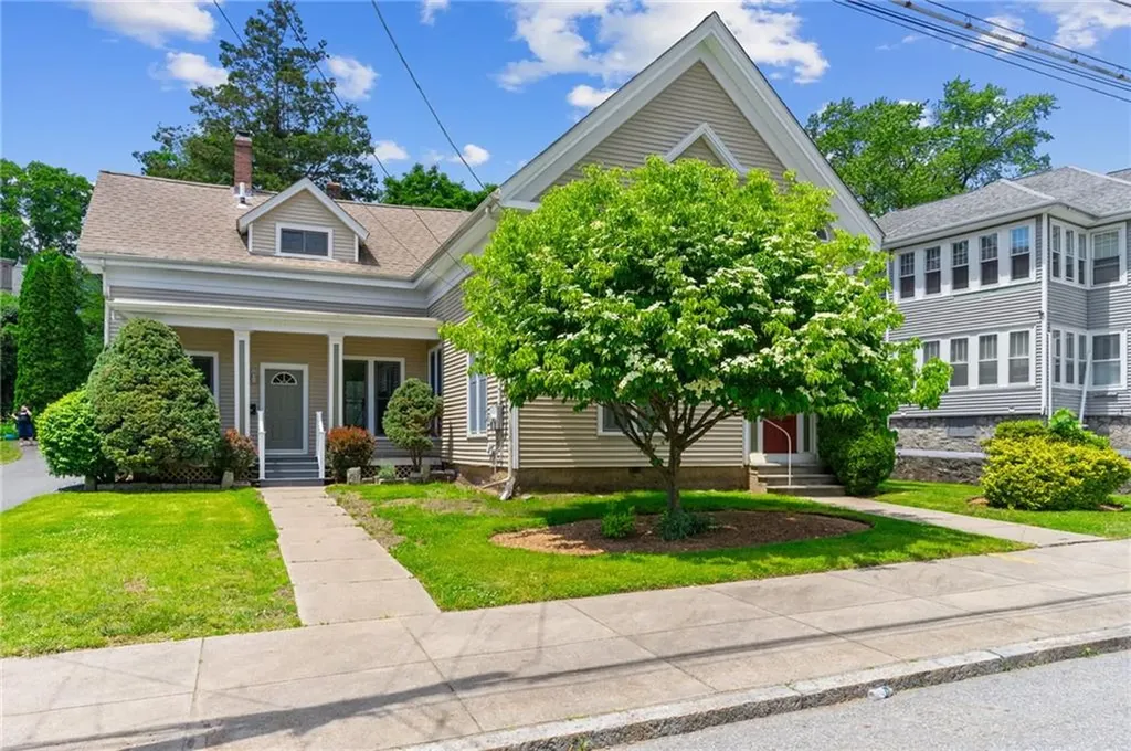 58 Summer Street Woonsocket RI 02895