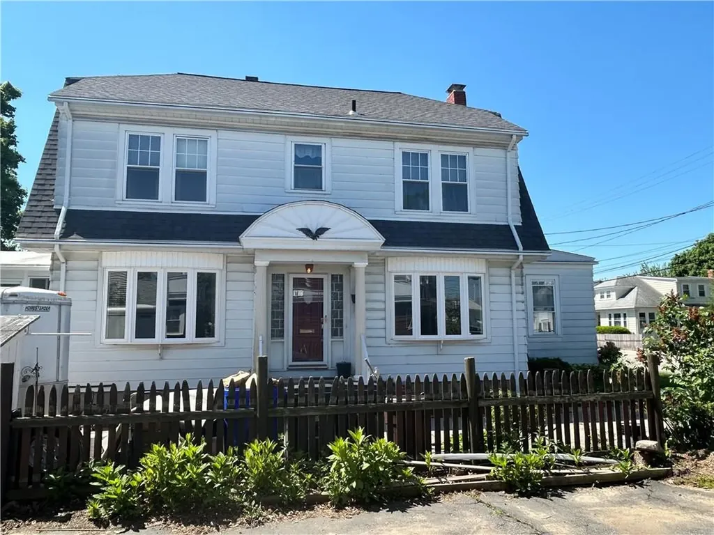 12 Bloomfield Street Pawtucket RI 02861