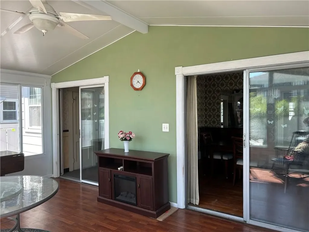 12 Bloomfield Street Pawtucket RI 02861