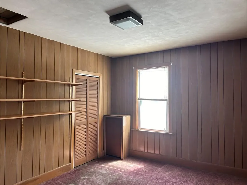 12 Bloomfield Street Pawtucket RI 02861