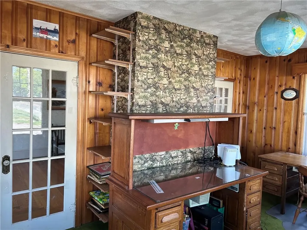 12 Bloomfield Street Pawtucket RI 02861