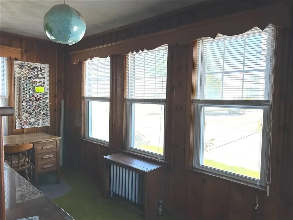 12 Bloomfield Street Pawtucket RI 02861