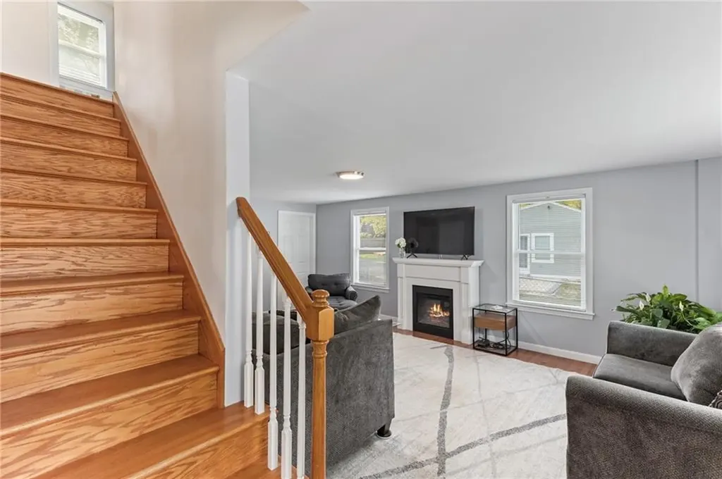 15 Cedar Drive Bristol RI 02809