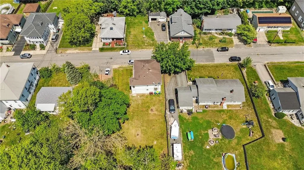 89 Cooper Avenue Woonsocket RI 02895