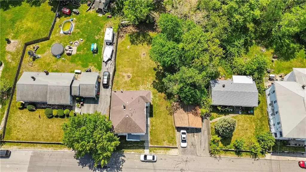 89 Cooper Avenue Woonsocket RI 02895