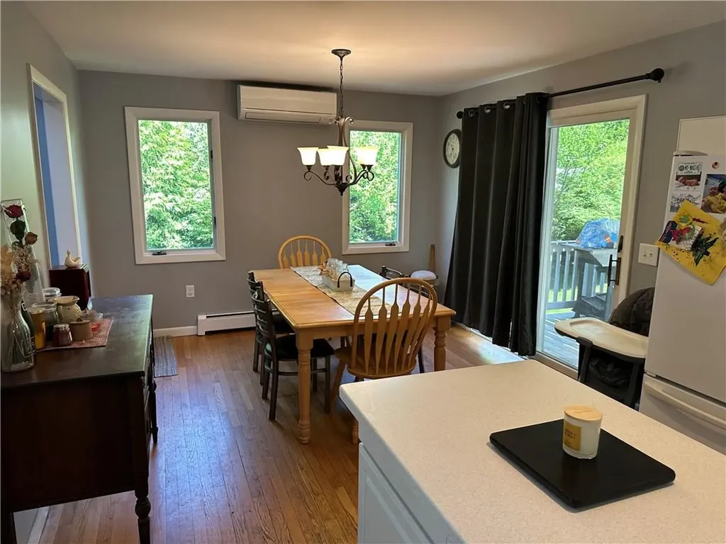 52 Old Post Road Westerly RI 02891
