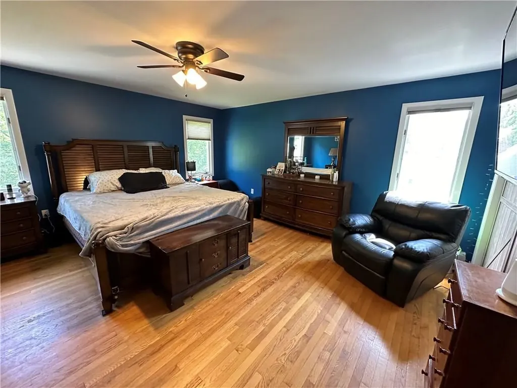 52 Old Post Road Westerly RI 02891