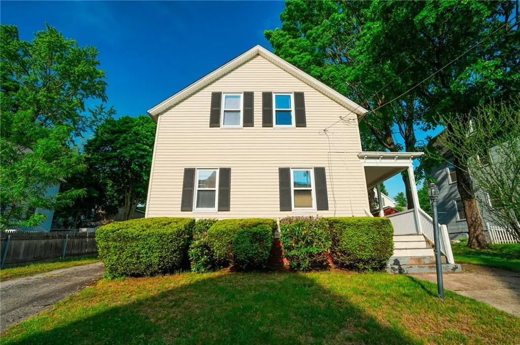 193 Roger Williams Avenue East Providence RI 02916