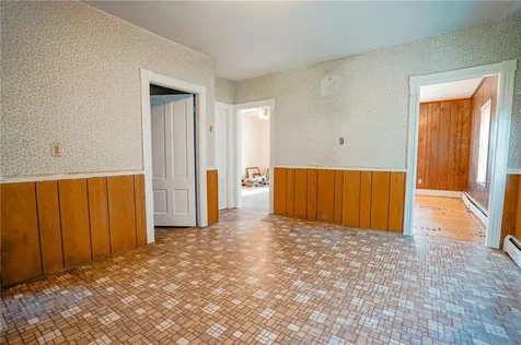 193 Roger Williams Avenue East Providence RI 02916