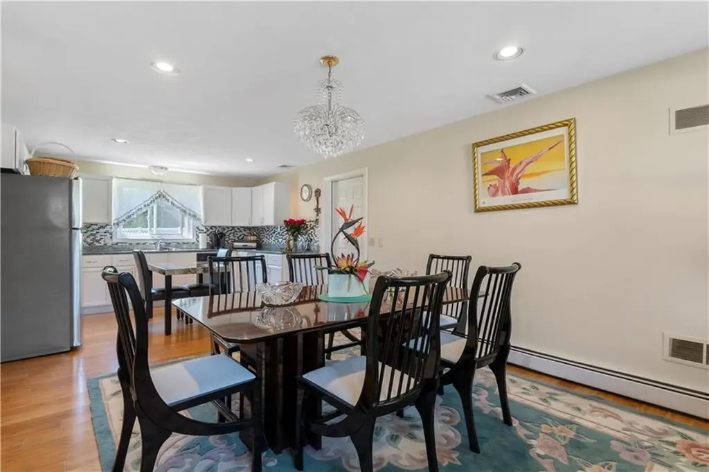 22 Westmoreland Street Narragansett RI 02882