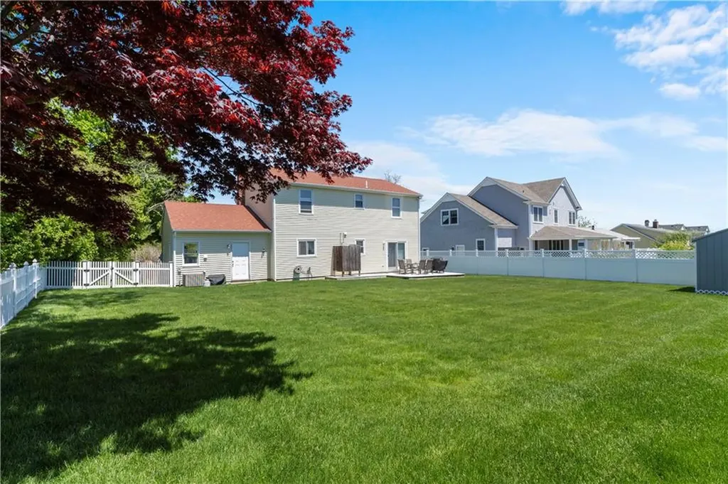 22 Westmoreland Street Narragansett RI 02882