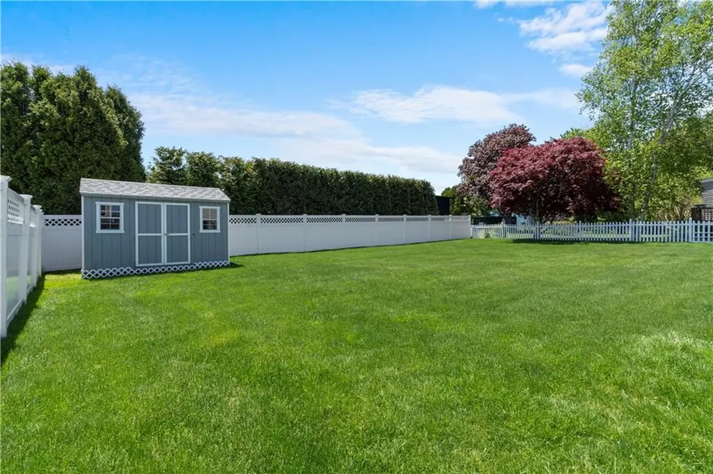 22 Westmoreland Street Narragansett RI 02882