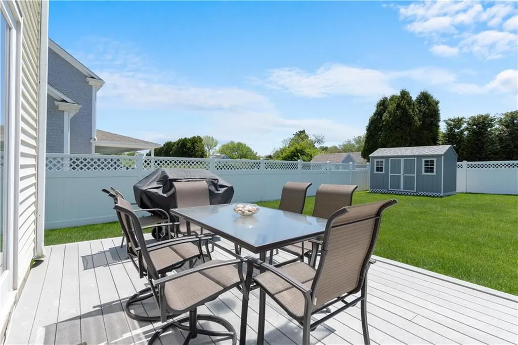 22 Westmoreland Street Narragansett RI 02882