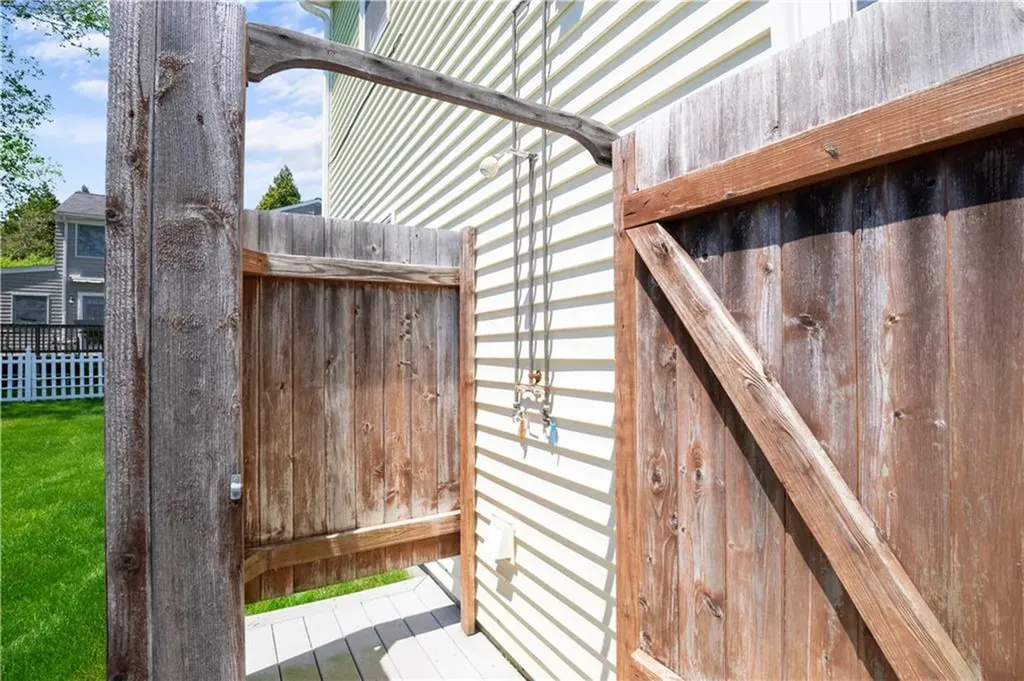 22 Westmoreland Street Narragansett RI 02882