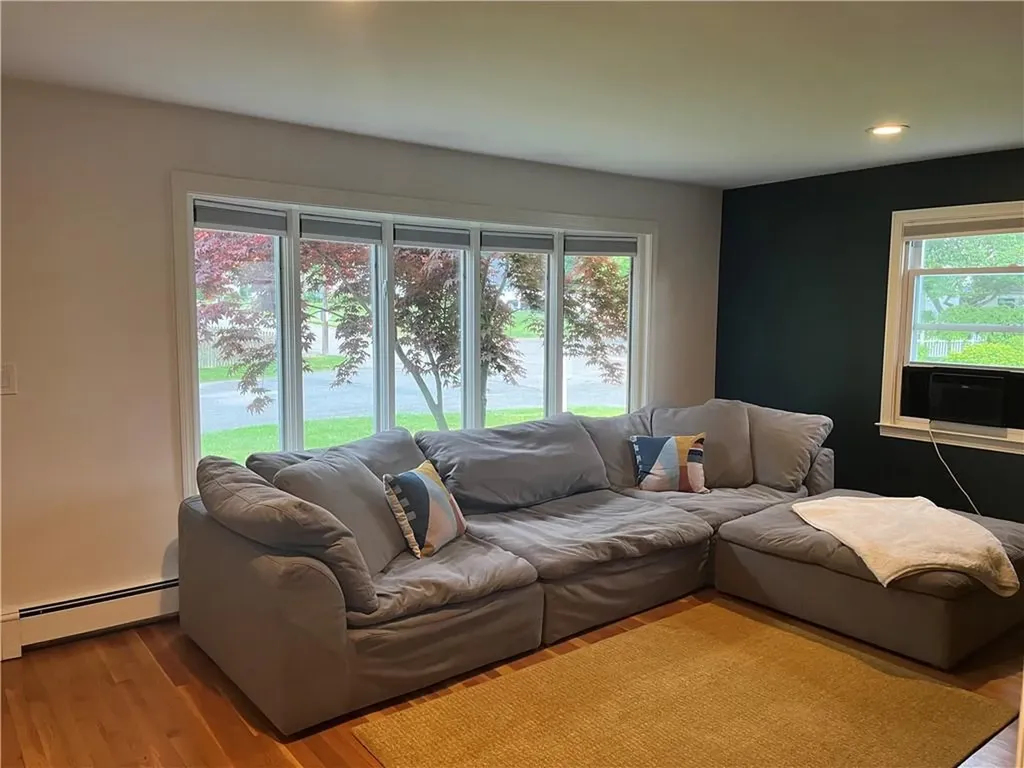 242 Parkside Drive Warwick RI 02888