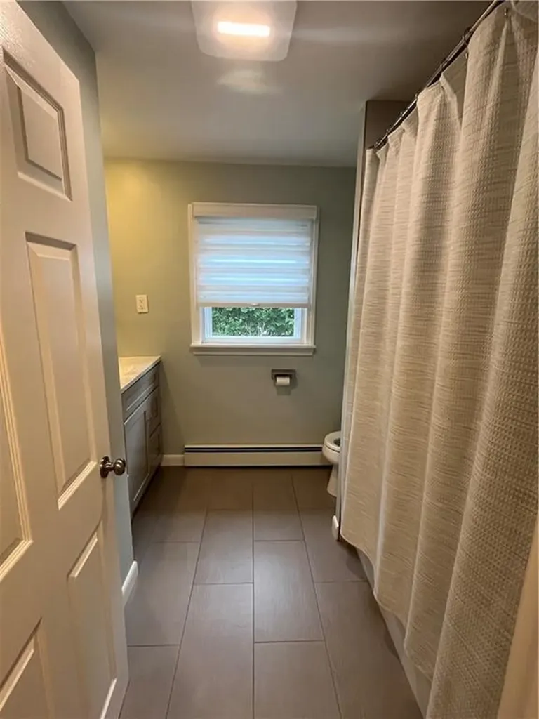242 Parkside Drive Warwick RI 02888
