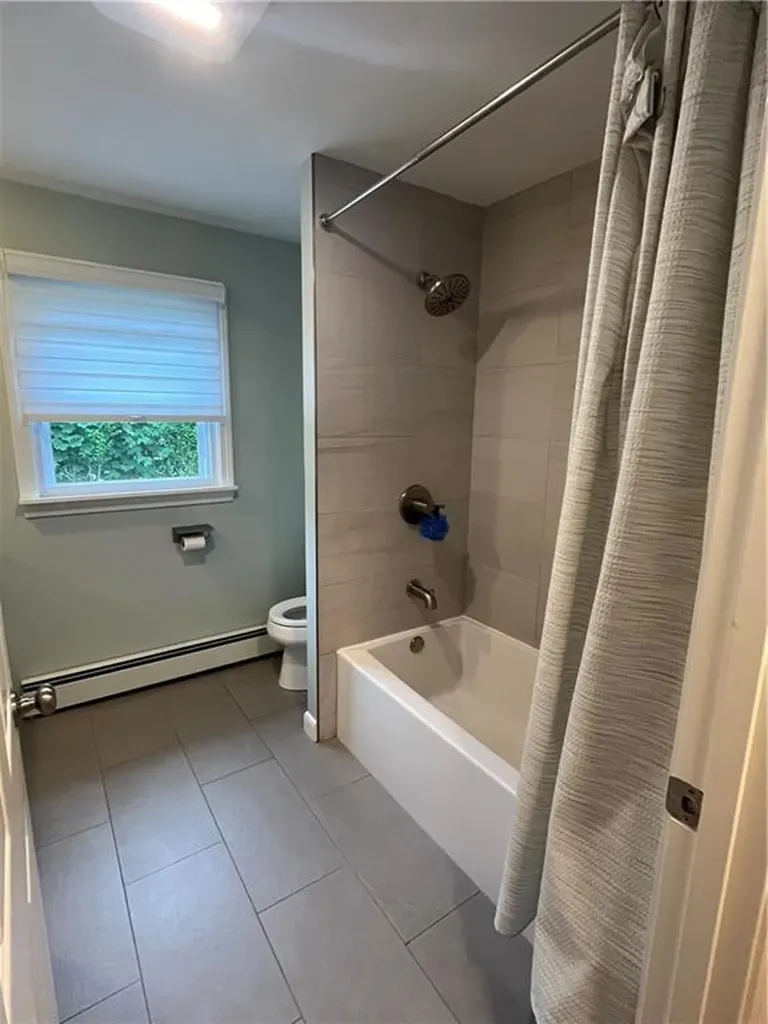 242 Parkside Drive Warwick RI 02888