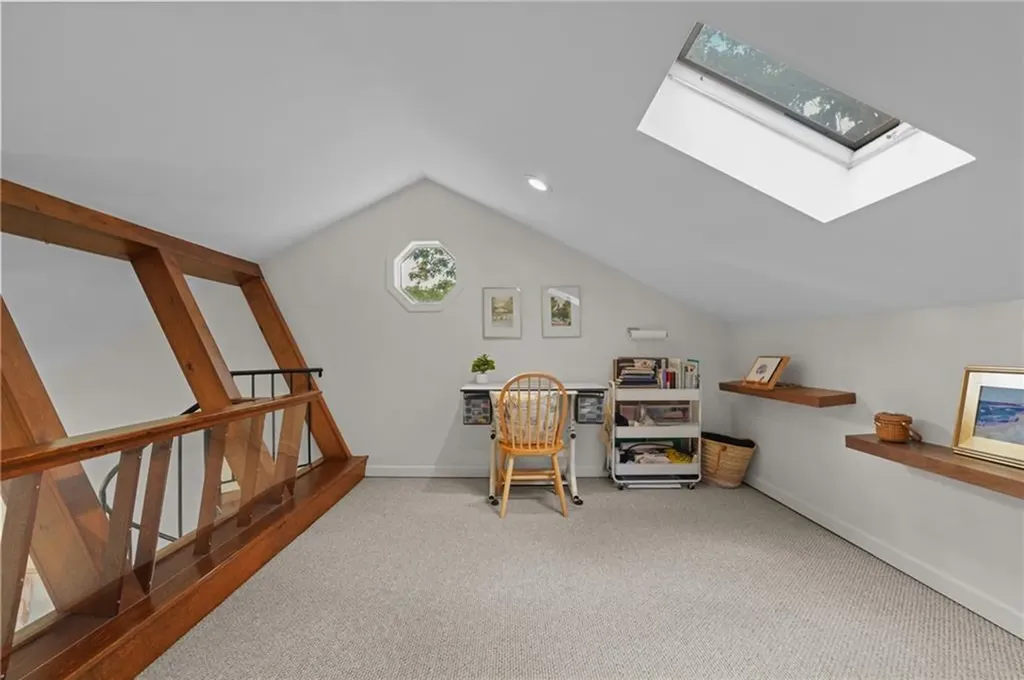 49 Riverside Drive Barrington RI 02806