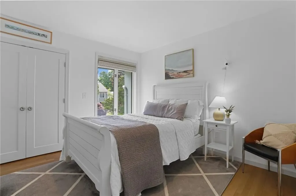 49 Riverside Drive Barrington RI 02806