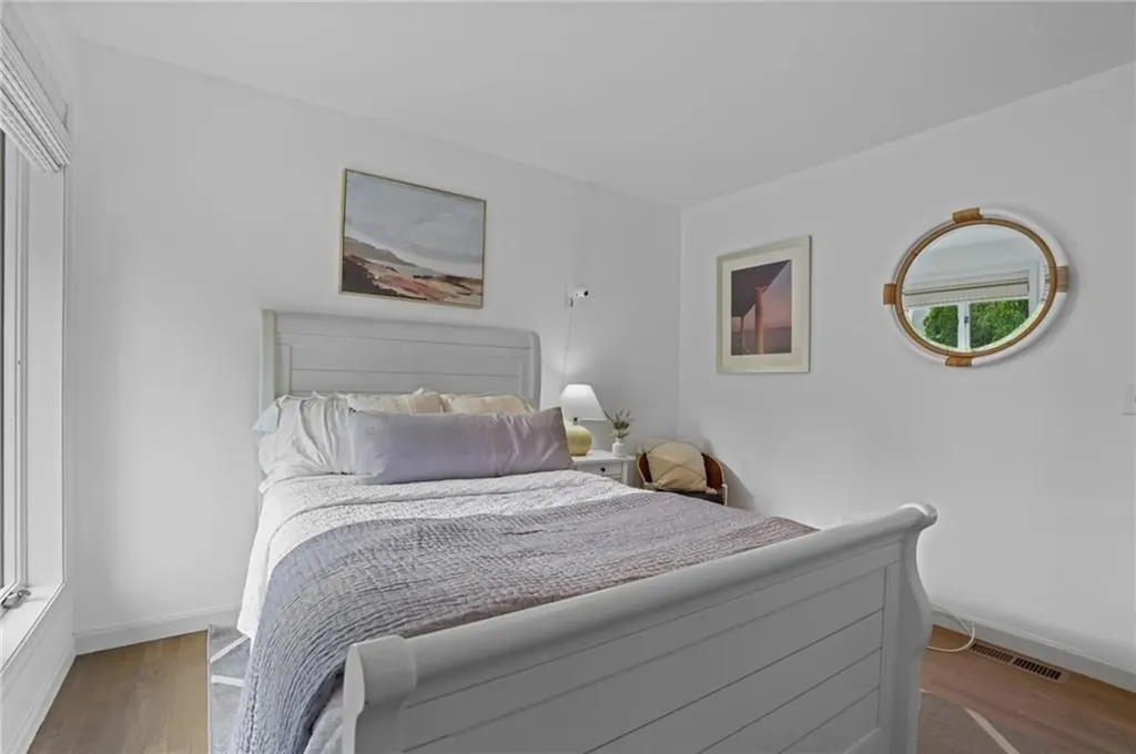 49 Riverside Drive Barrington RI 02806