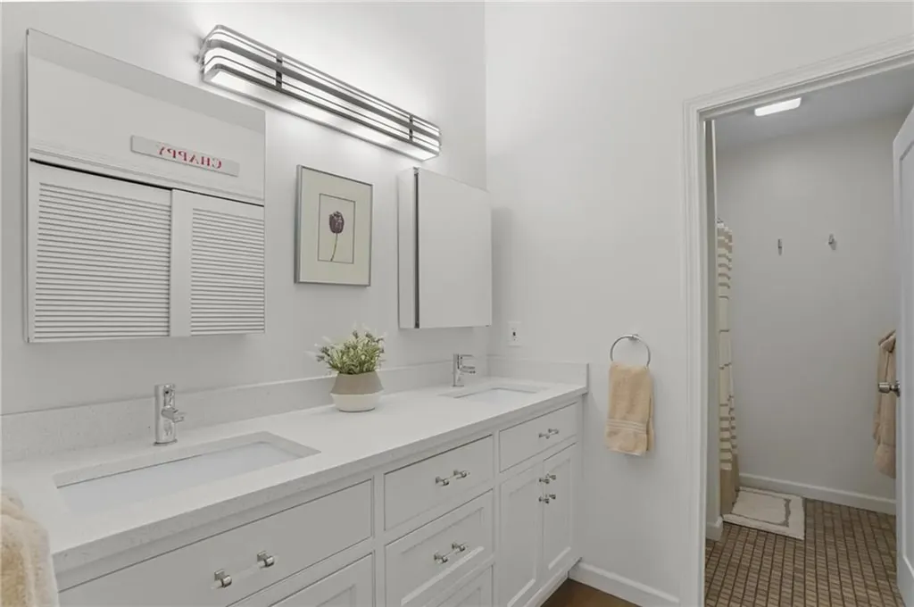 49 Riverside Drive Barrington RI 02806