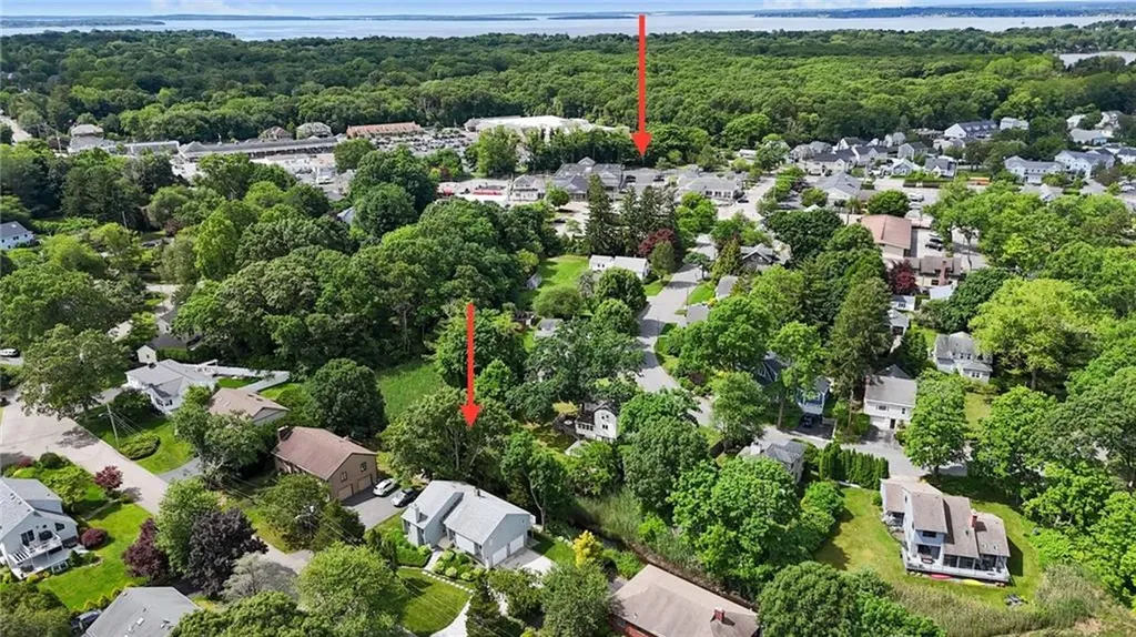 49 Riverside Drive Barrington RI 02806