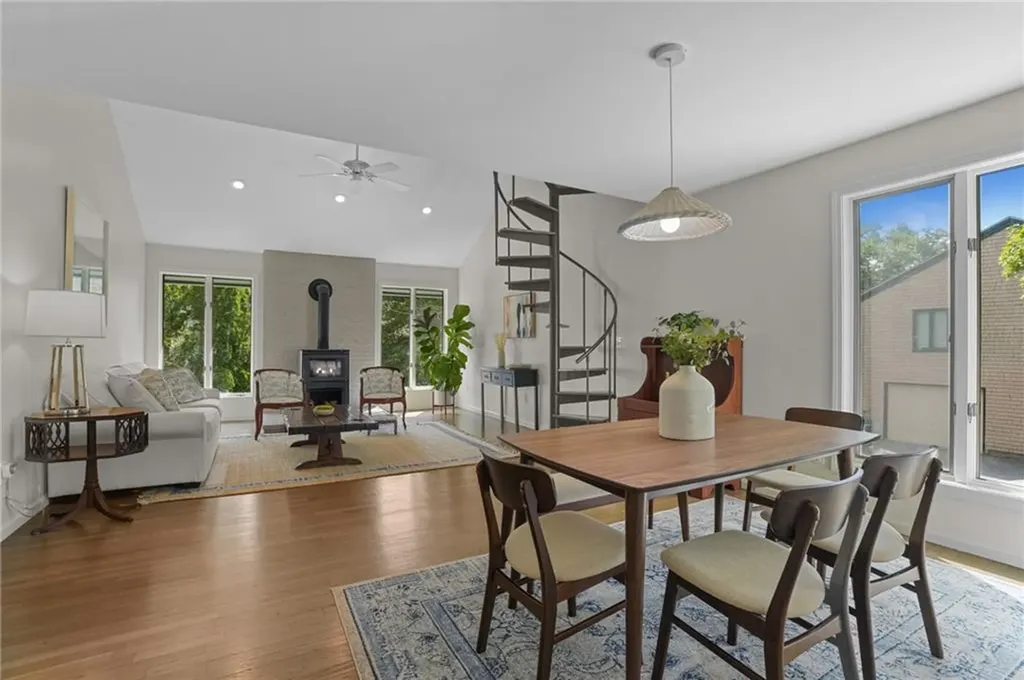49 Riverside Drive Barrington RI 02806