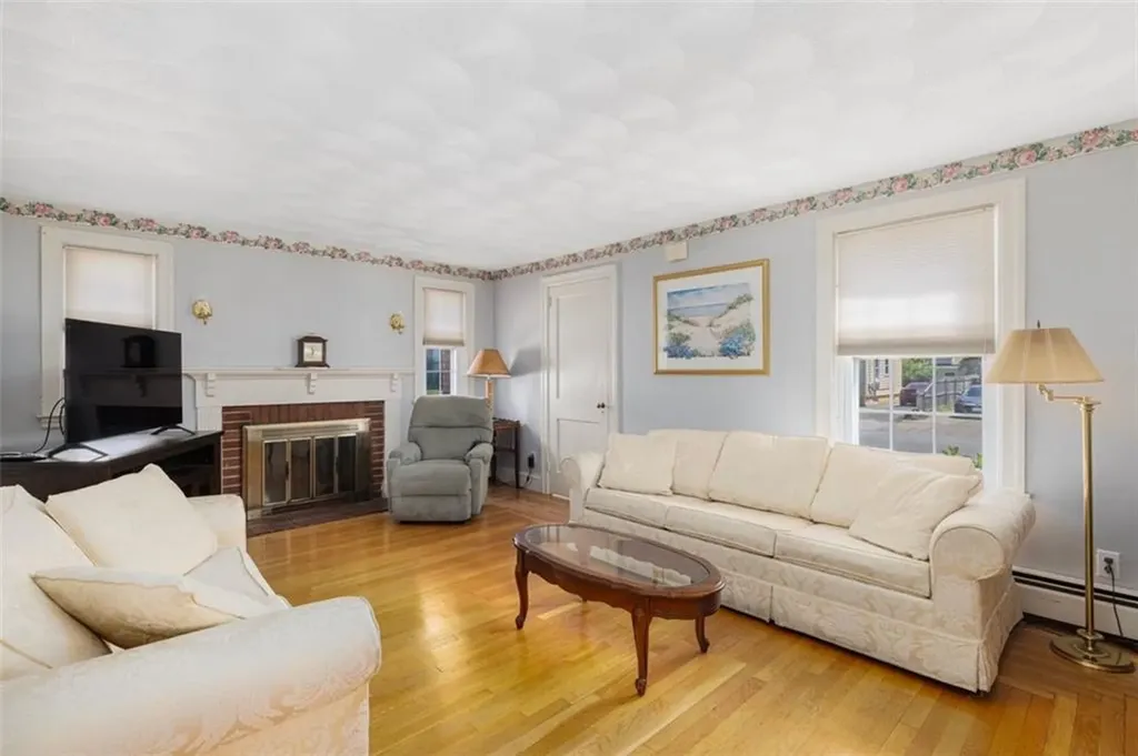 165 Woodhaven Road Pawtucket RI 02861