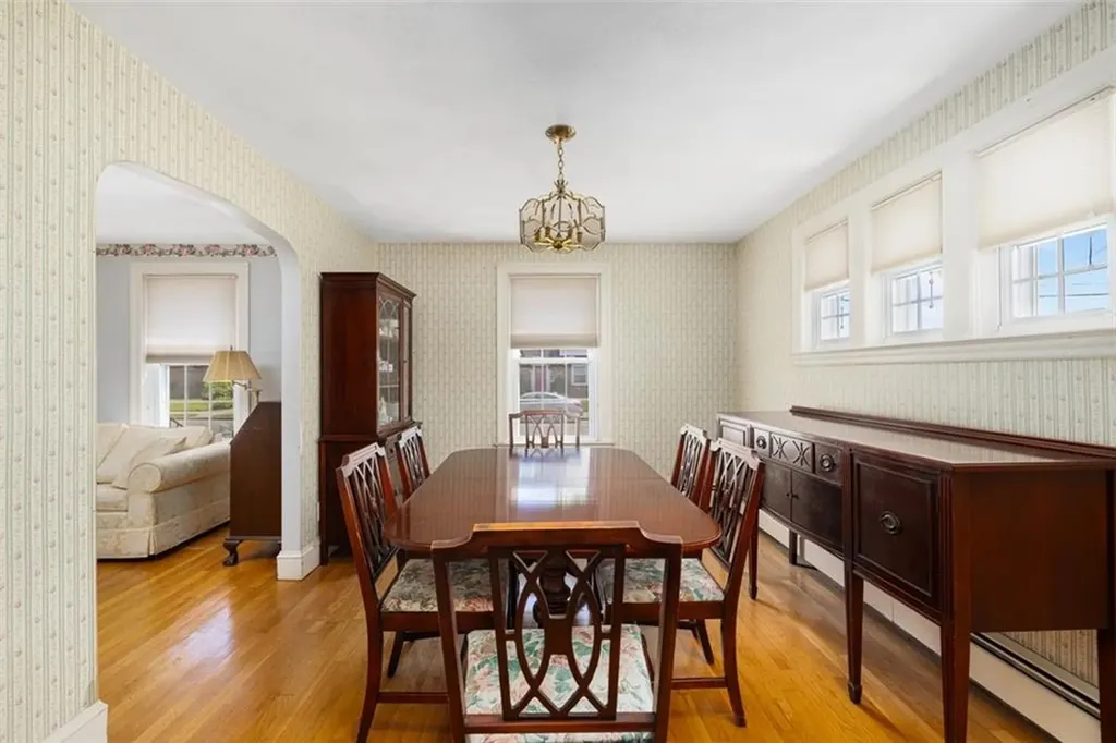 165 Woodhaven Road Pawtucket RI 02861