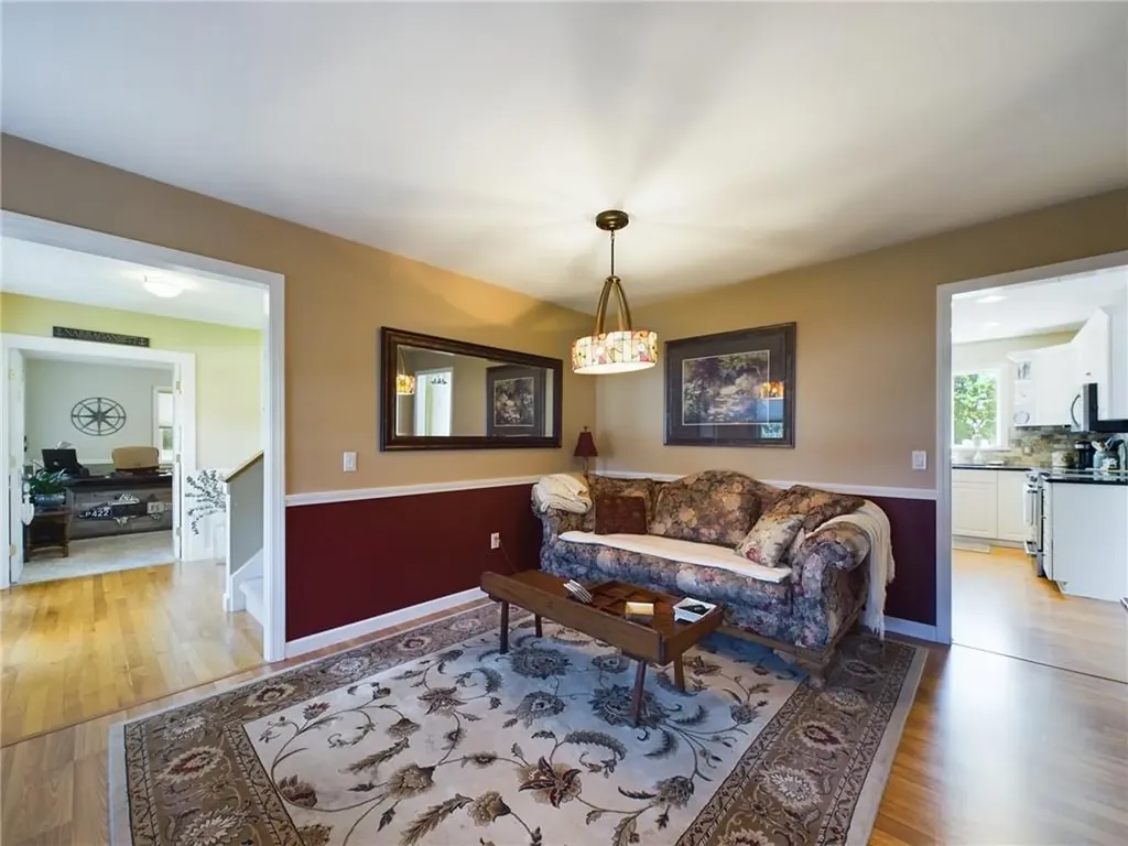 46 Pleasant Avenue Narragansett RI 02882