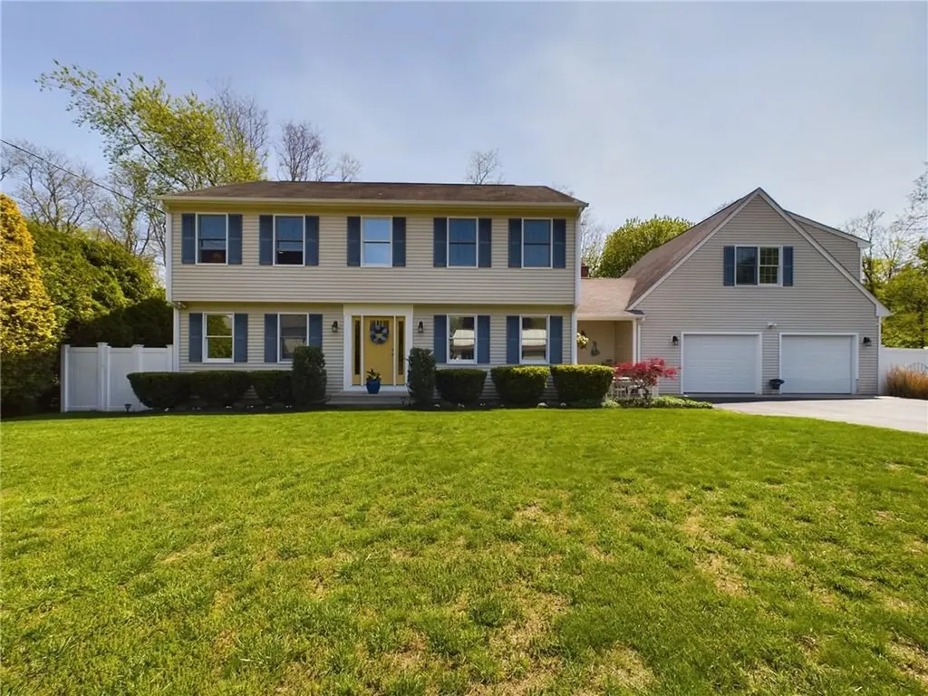 46 Pleasant Avenue Narragansett RI 02882
