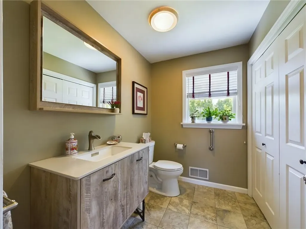 46 Pleasant Avenue Narragansett RI 02882
