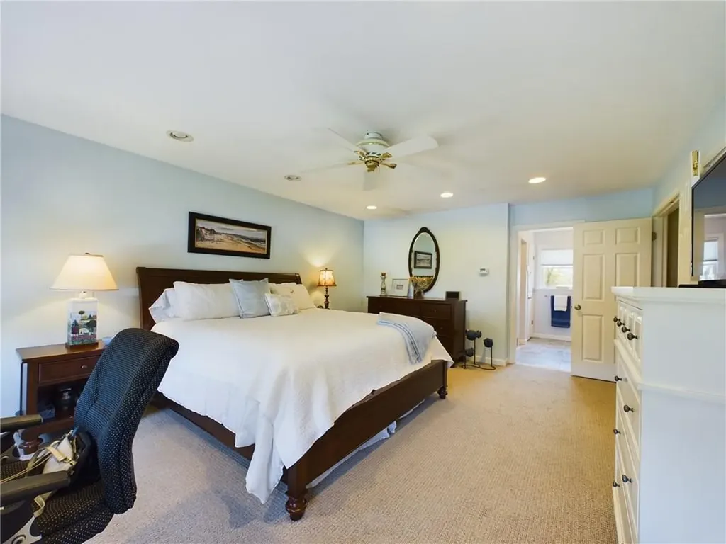46 Pleasant Avenue Narragansett RI 02882