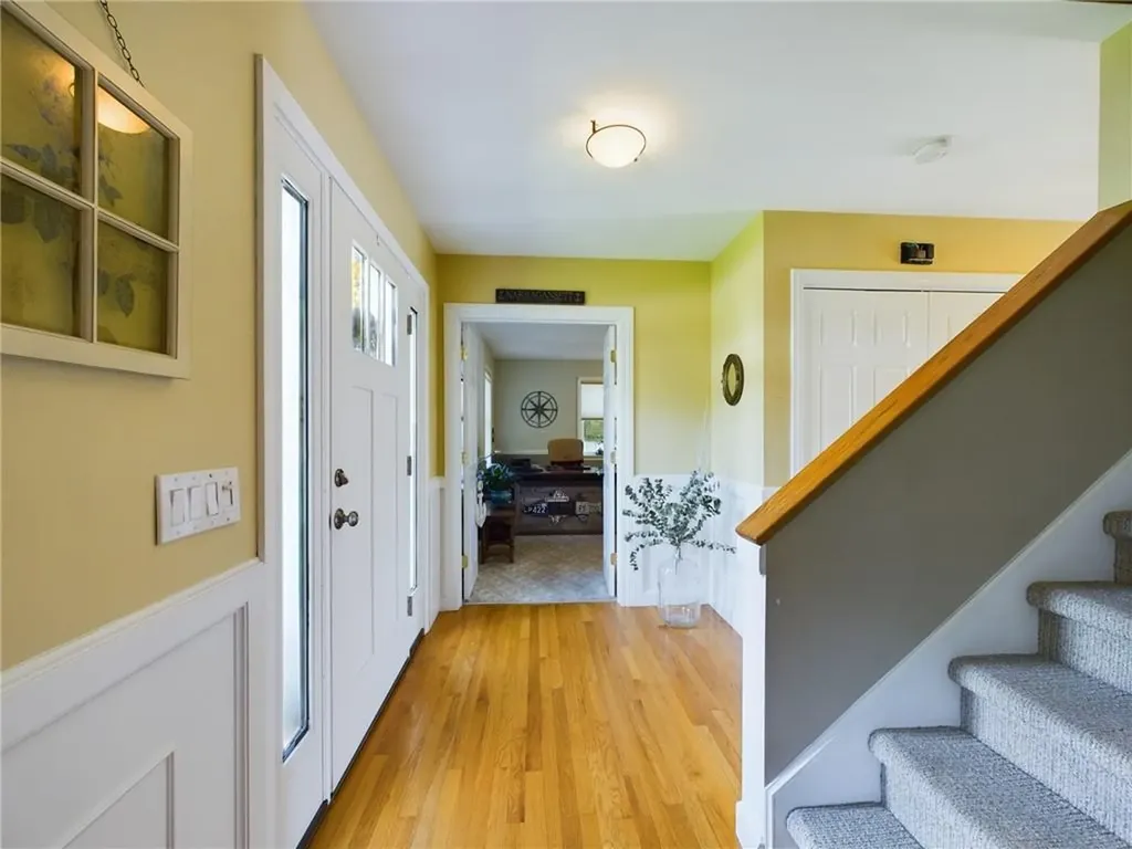 46 Pleasant Avenue Narragansett RI 02882