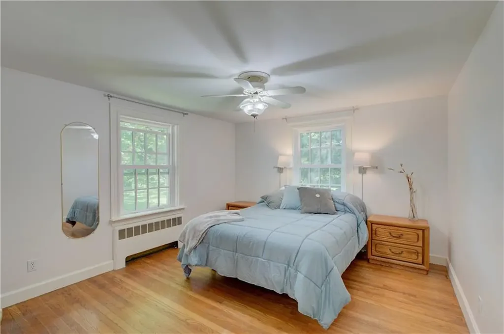 17 Stanhope Drive Barrington RI 02806