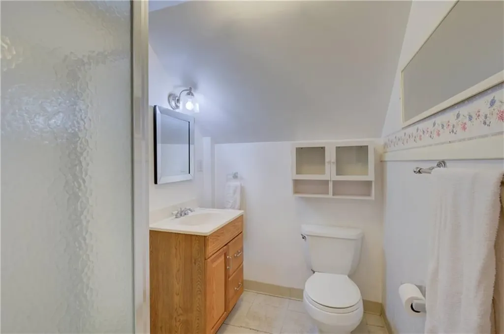 17 Stanhope Drive Barrington RI 02806