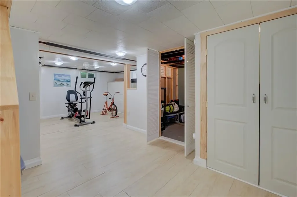 17 Stanhope Drive Barrington RI 02806
