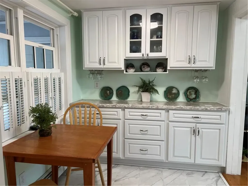 17 Stanhope Drive Barrington RI 02806