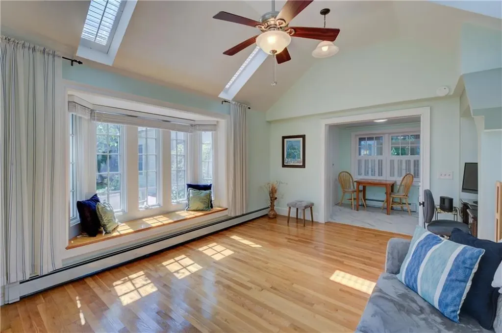 17 Stanhope Drive Barrington RI 02806
