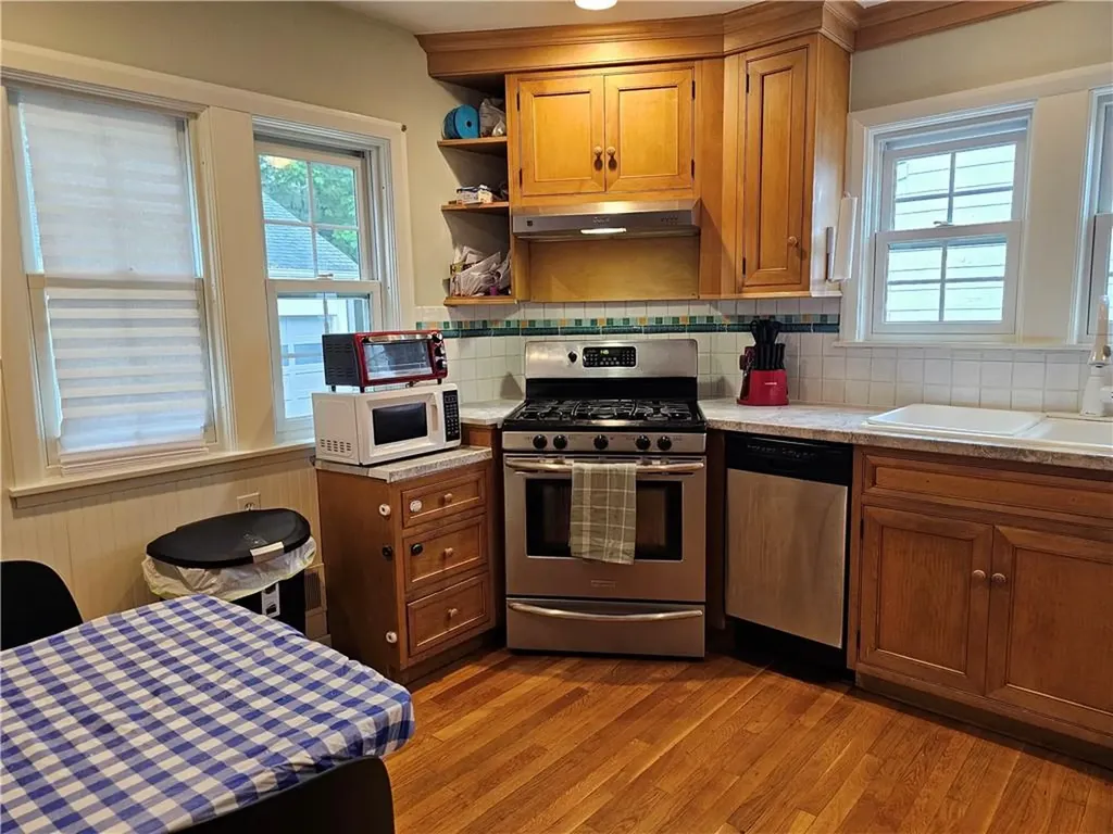 64 Sargent Avenue Providence RI 02906