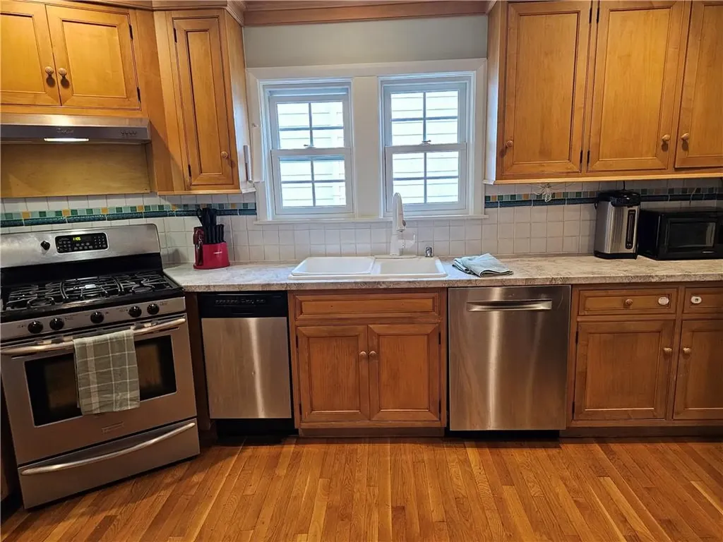 64 Sargent Avenue Providence RI 02906