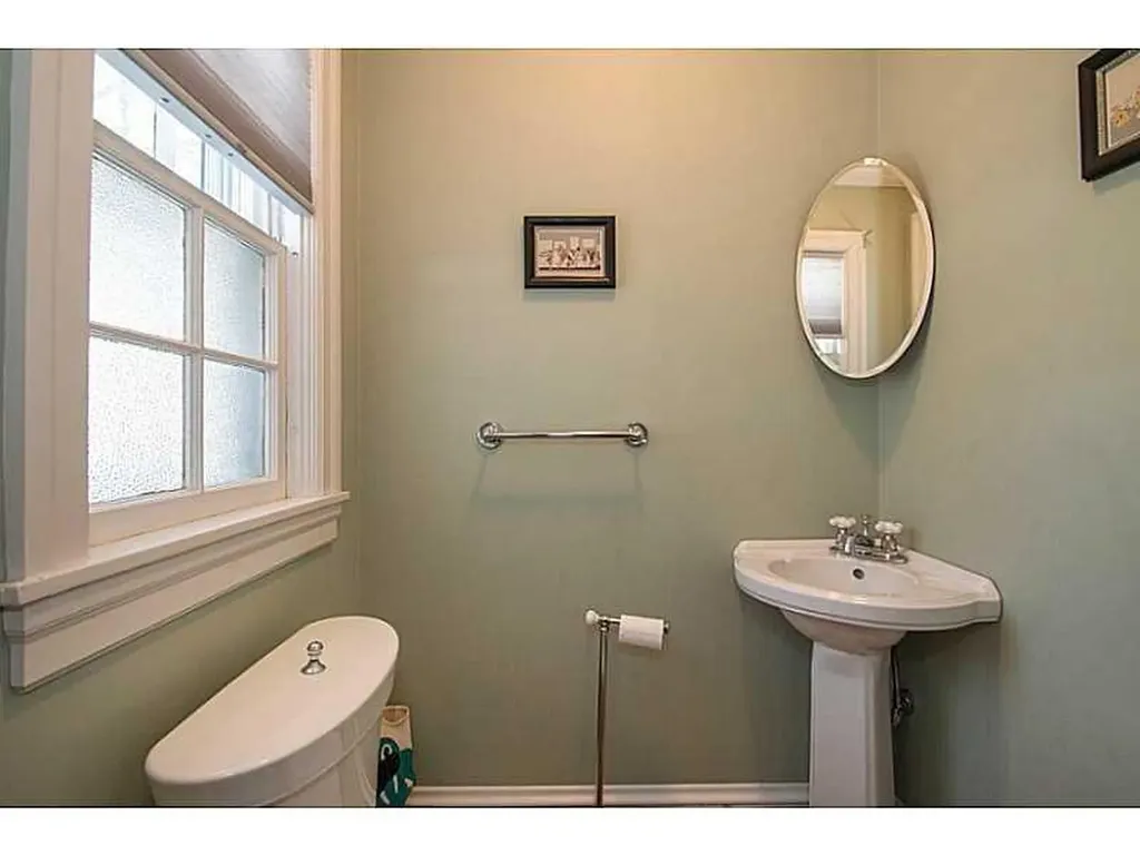 64 Sargent Avenue Providence RI 02906