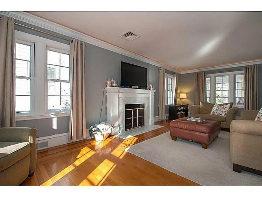 64 Sargent Avenue Providence RI 02906