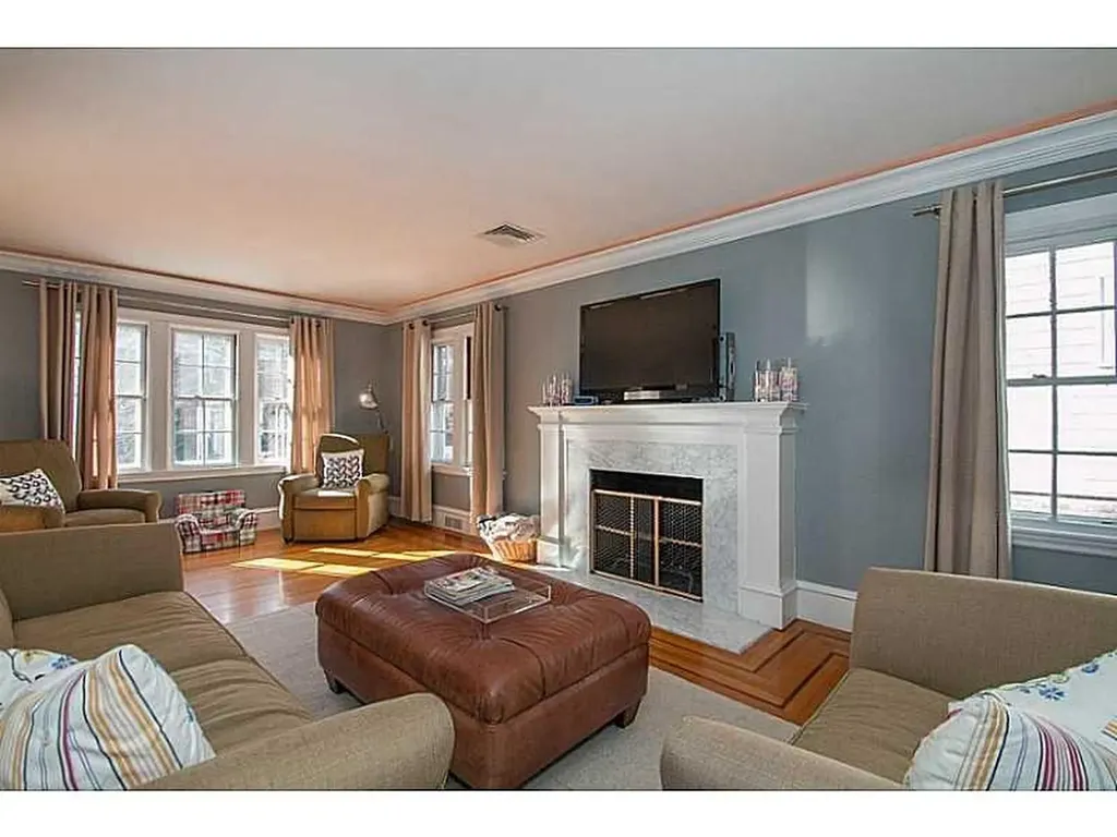 64 Sargent Avenue Providence RI 02906