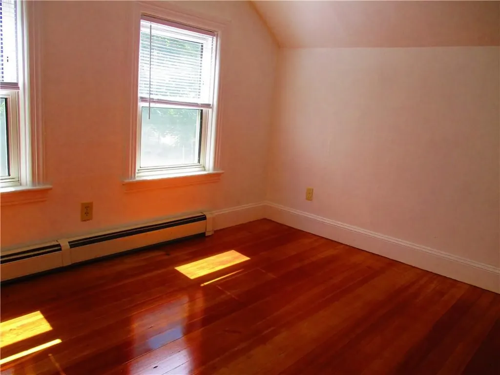 91 Milton Road Warwick RI 02888