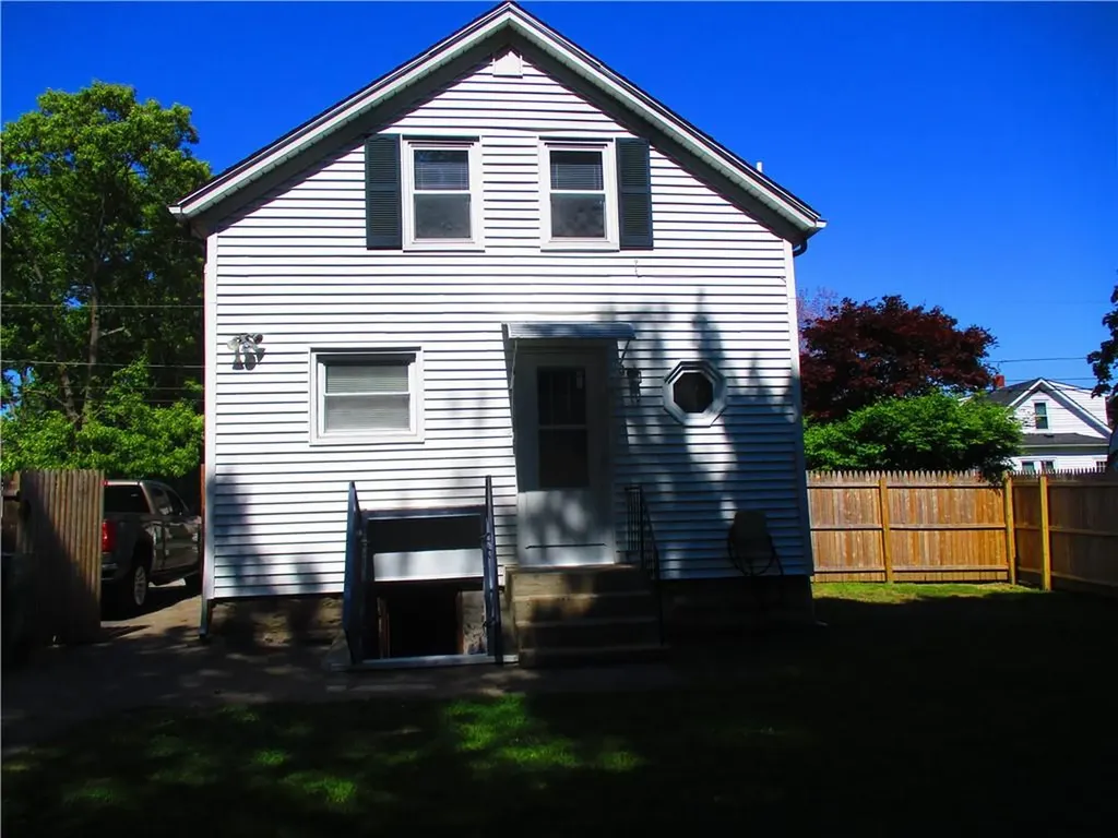 91 Milton Road Warwick RI 02888
